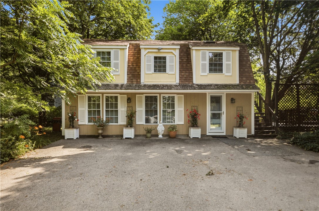 554 East Main Road
