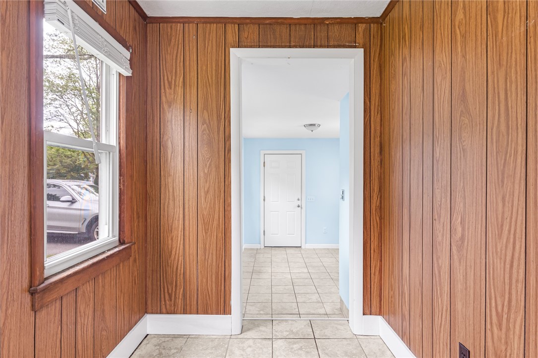 33 Upland Way