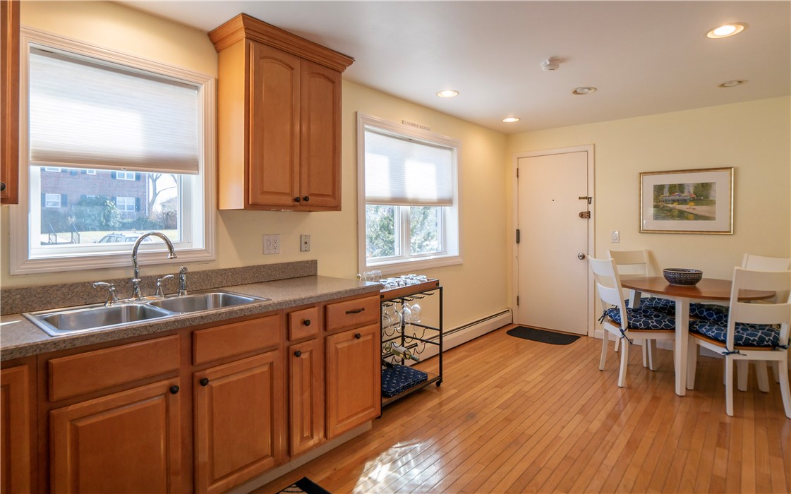 70 Carroll Avenue 1201