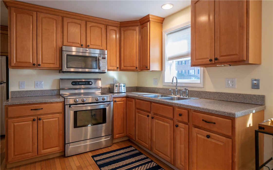 70 Carroll Avenue 1201