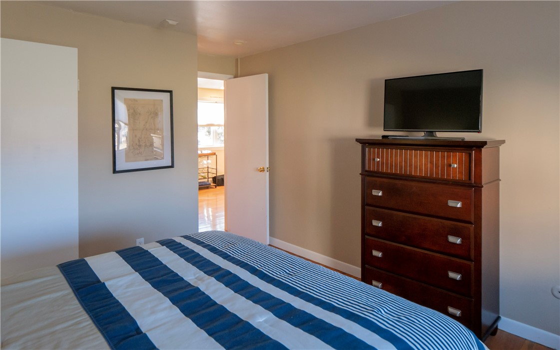 70 Carroll Avenue 1201