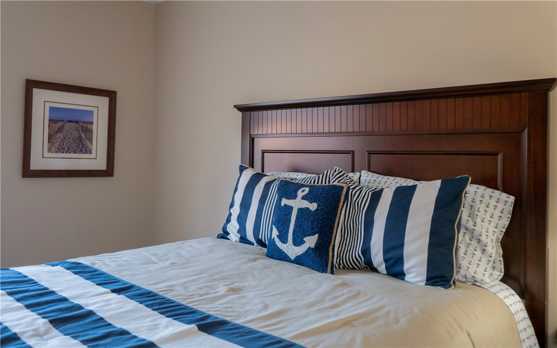 70 Carroll Avenue 1201