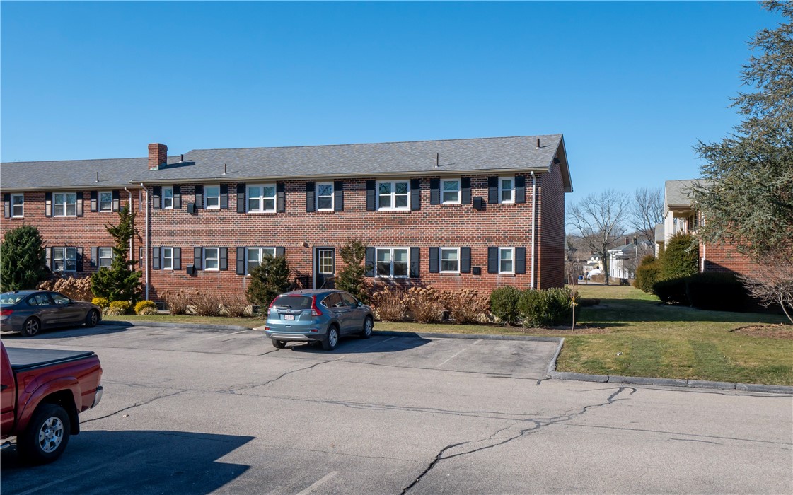 70 Carroll Avenue 1201