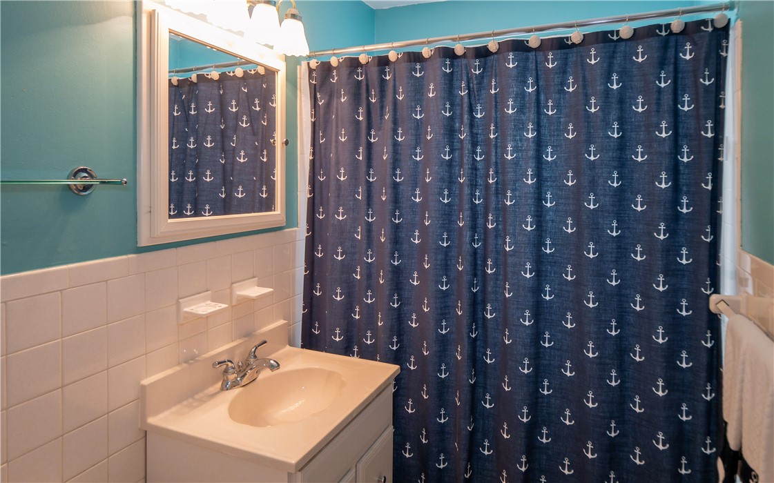 70 Carroll Avenue 1201