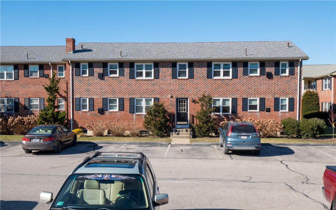 70 Carroll Avenue 1201