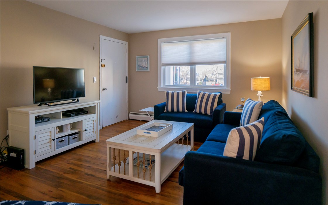 70 Carroll Avenue 1201