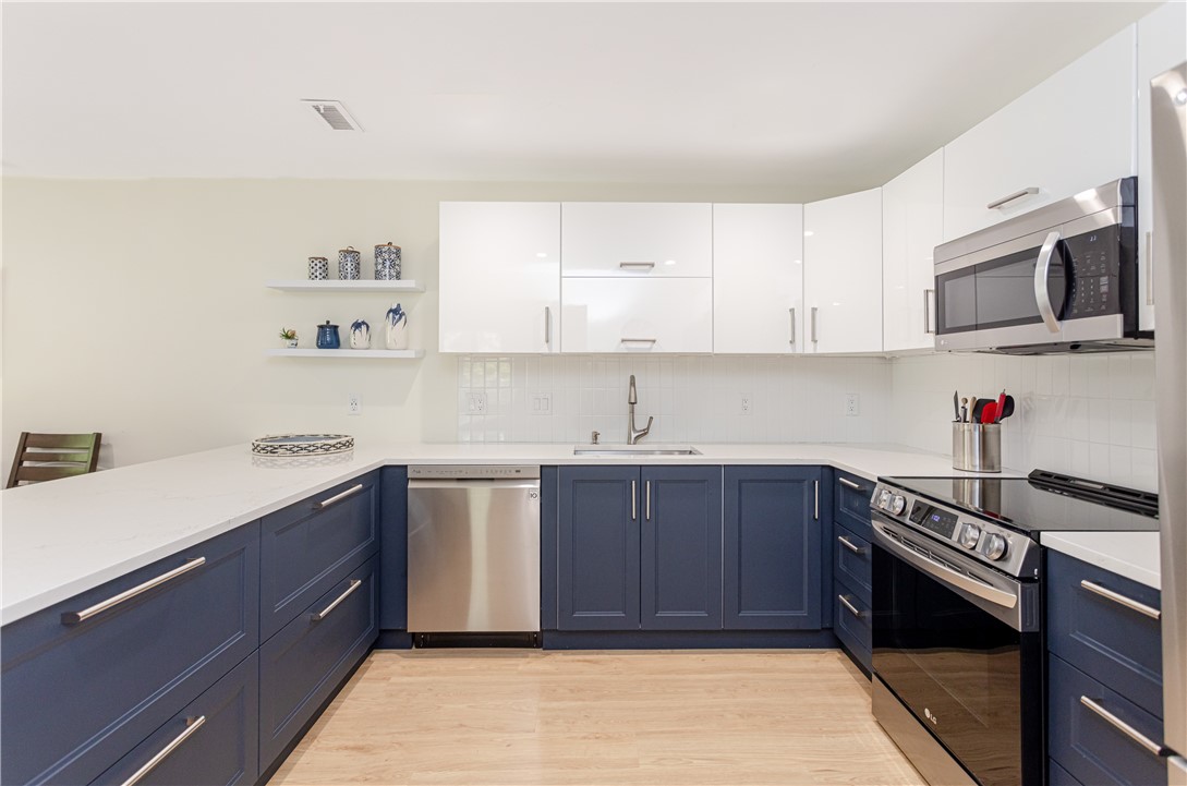 112 Harrison Avenue B