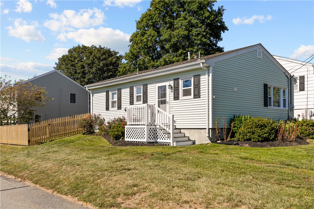 23 Holten Avenue
