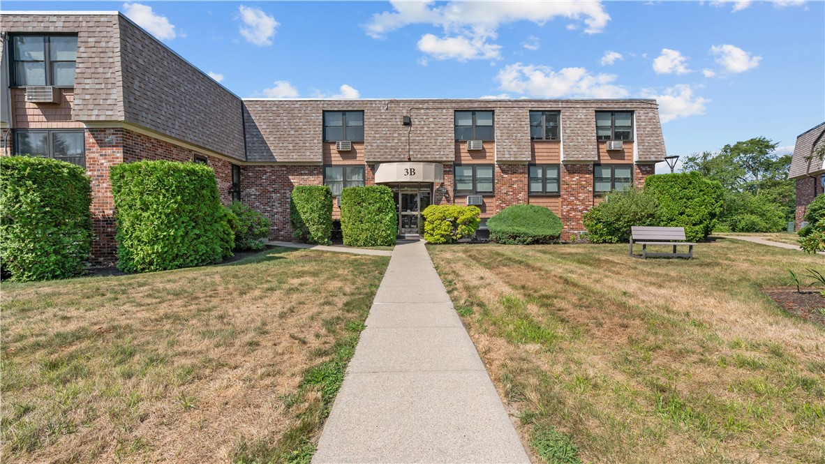 510 Child Street 305B