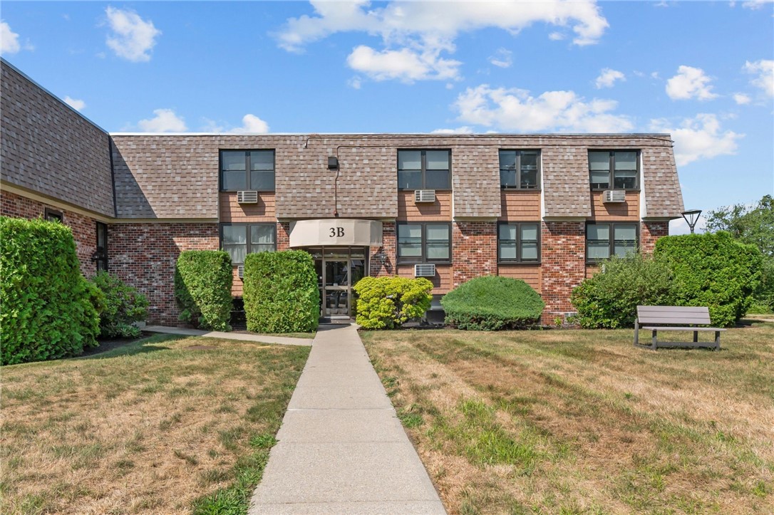 510 Child Street 305B