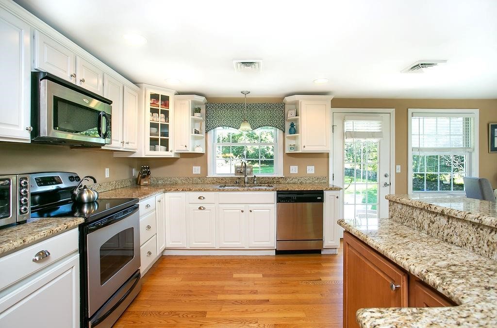 1 Leland Point Drive