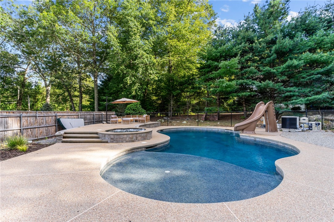 1121 Tillinghast Road