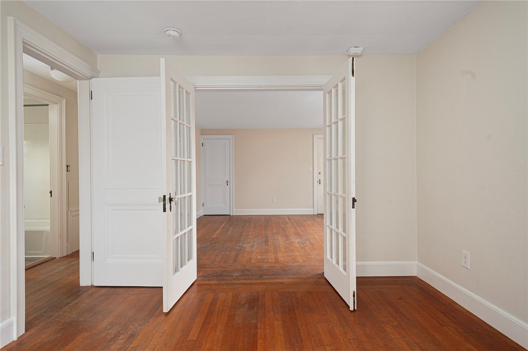 118 Ruggles Avenue 202