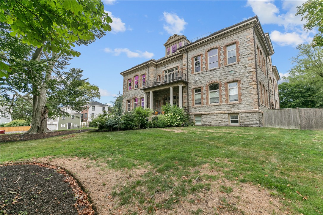 426 Spring Street B101