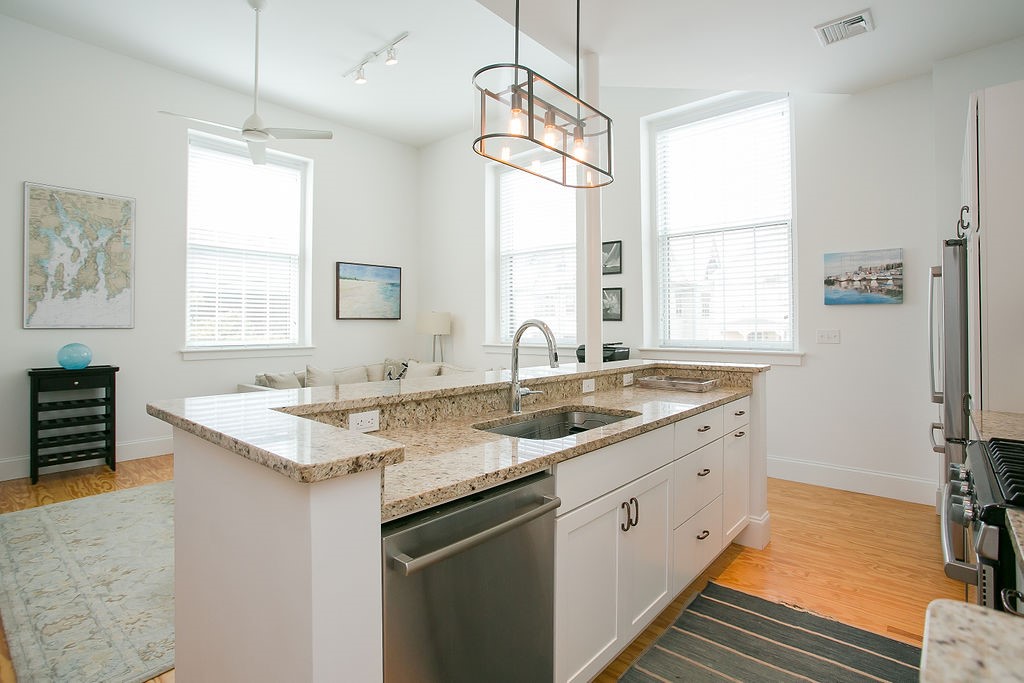 32 Carey Street 1D
