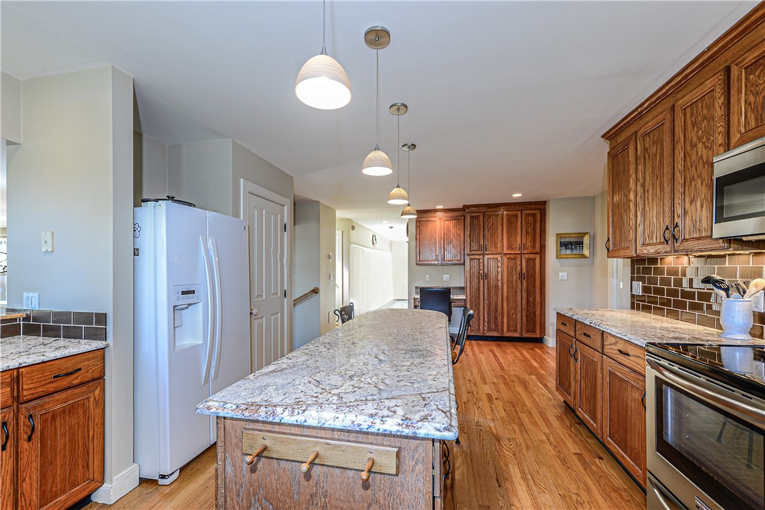 138 Green End Avenue