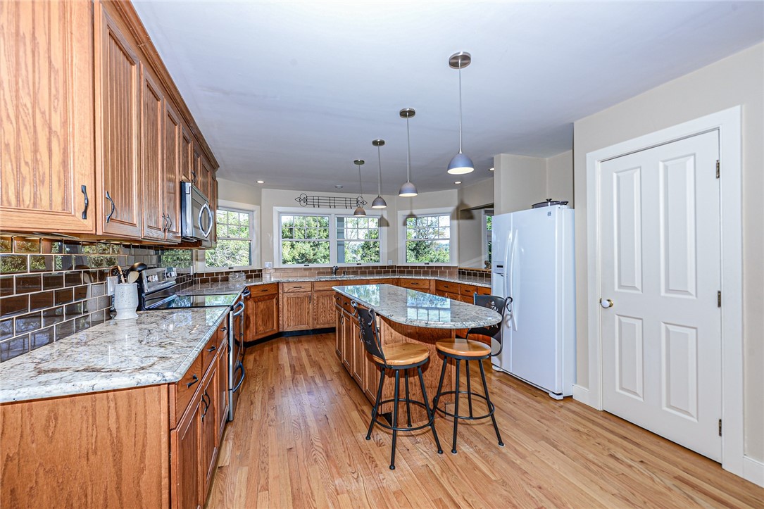 138 Green End Avenue