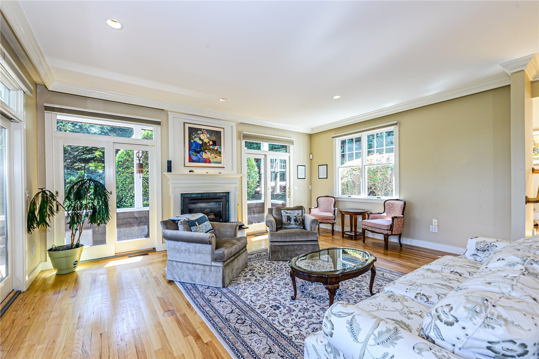 138 Green End Avenue