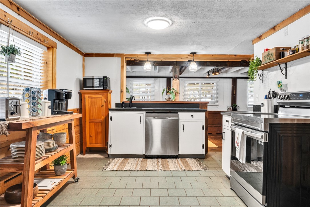 95 Breakheart Hill Road