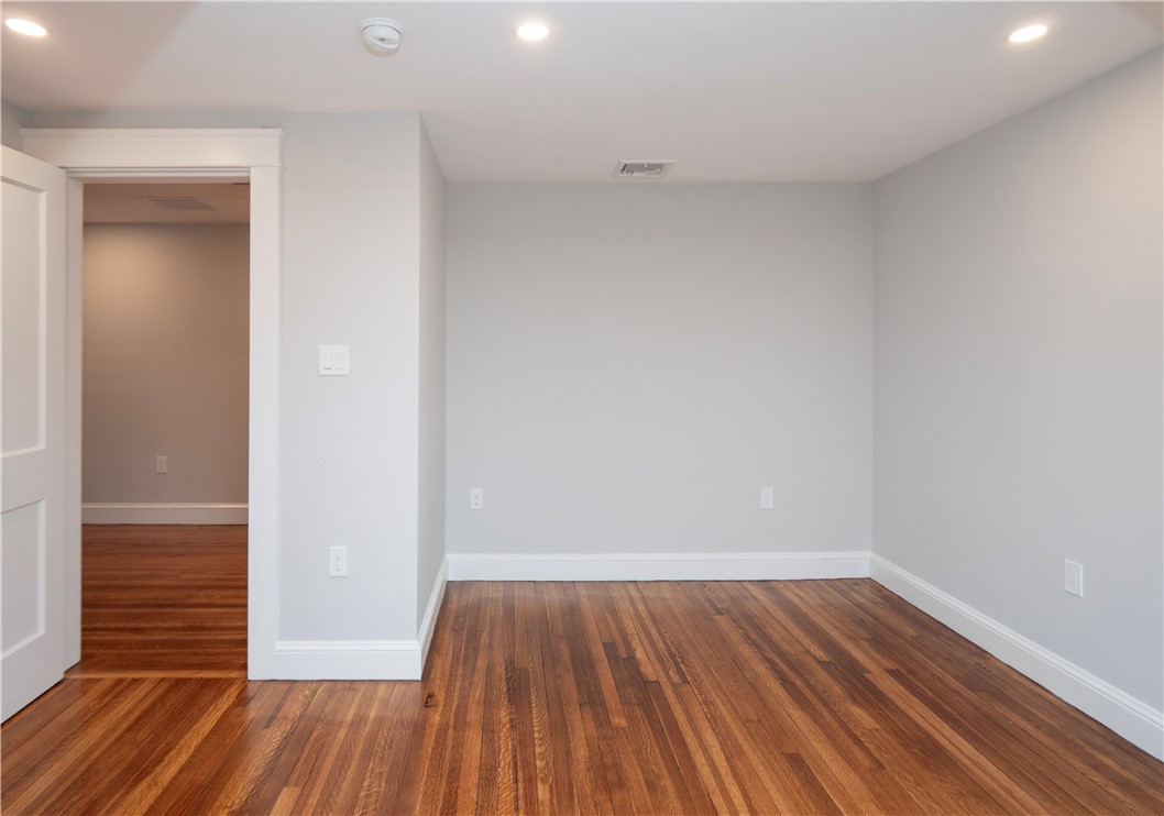 103 Champlin N Place