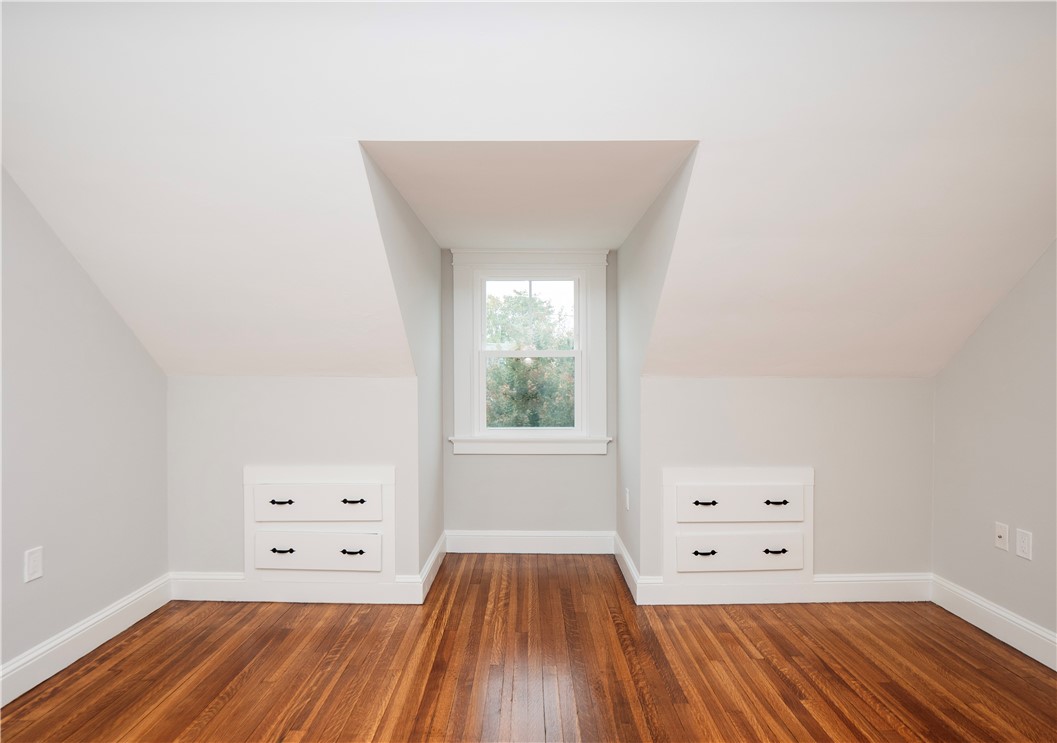 103 Champlin N Place