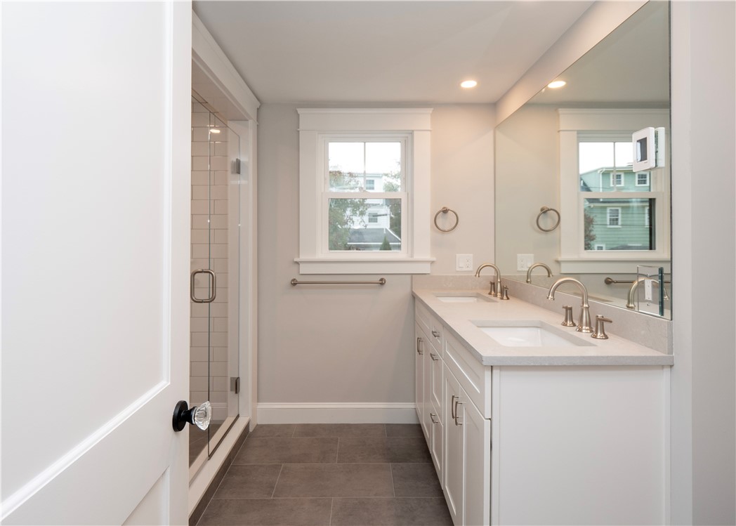 103 Champlin N Place