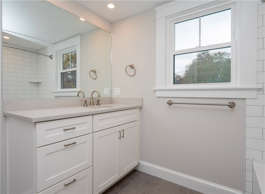 103 Champlin N Place