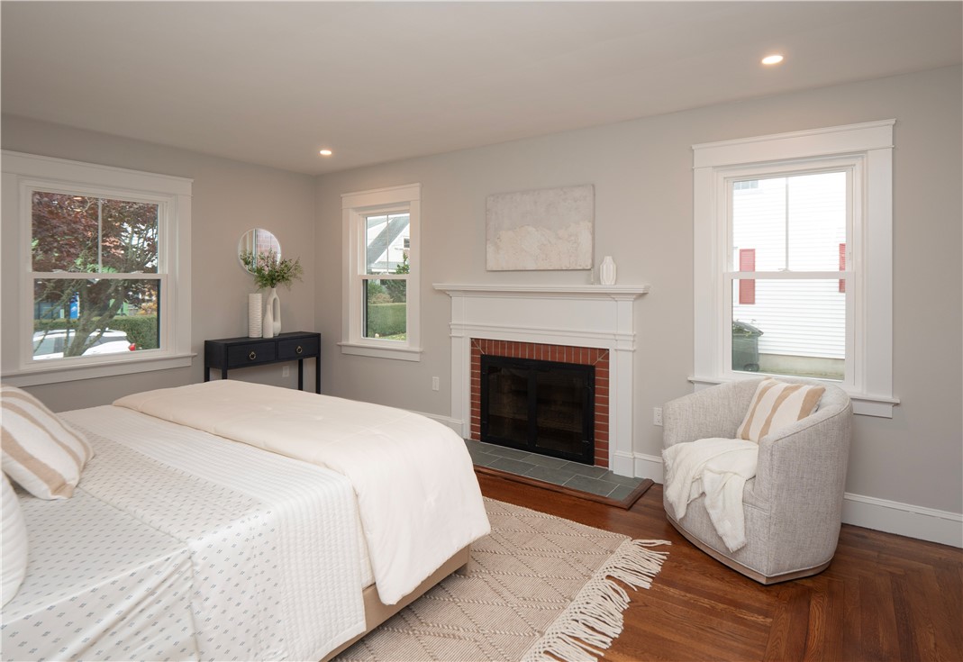 103 Champlin N Place