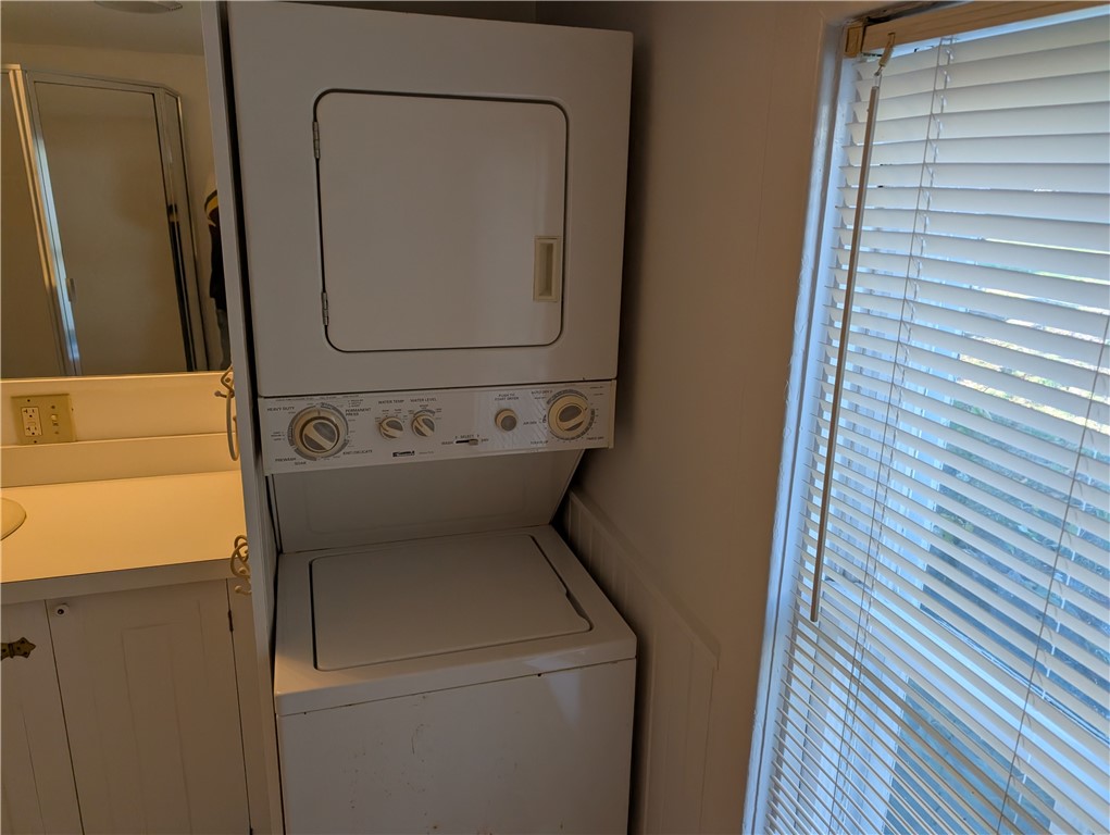 25 WATERWWAY Drive B