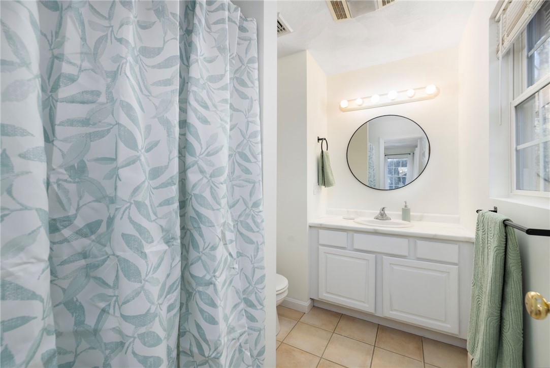 13 Foster Farm Drive