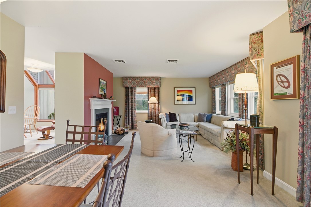 41 Lawton Brook Lane