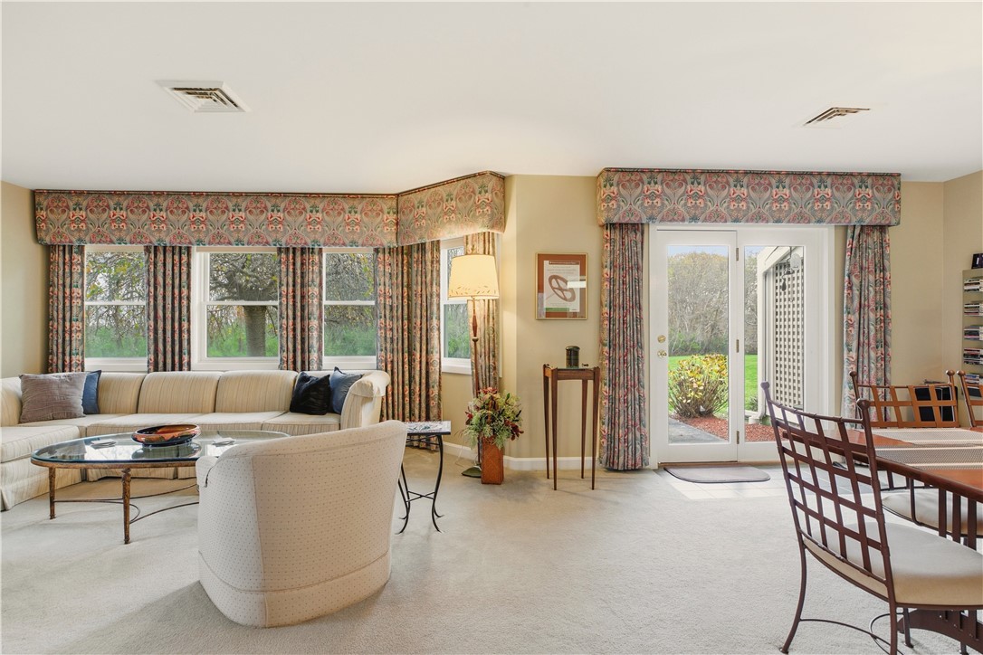 41 Lawton Brook Lane