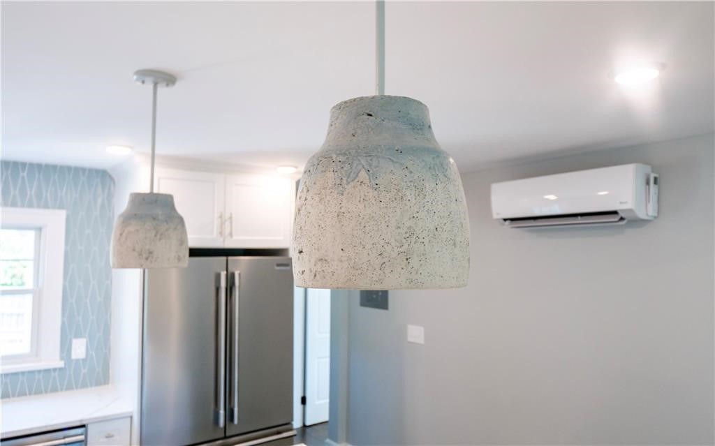 118 Ruggles Avenue 101