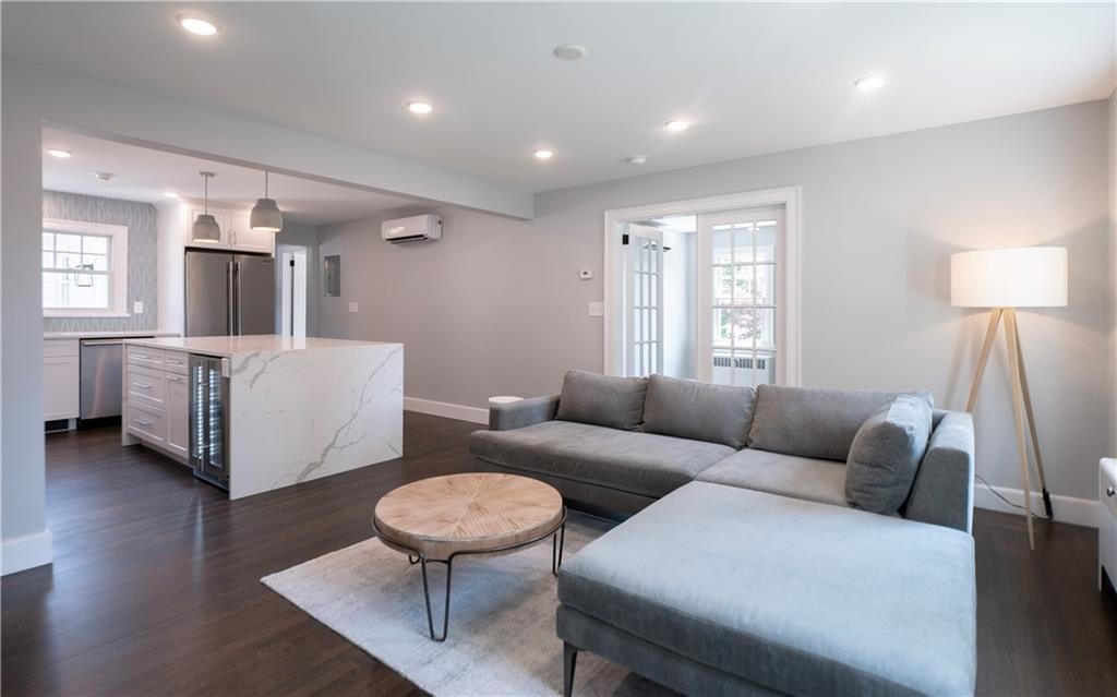 118 Ruggles Avenue 101