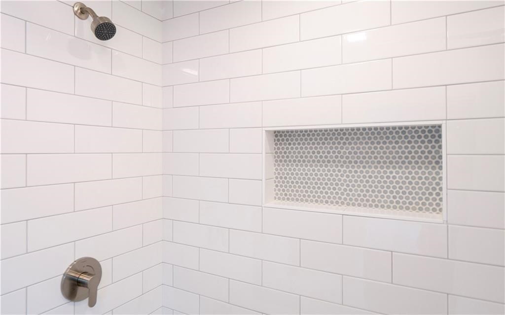 118 Ruggles Avenue 101