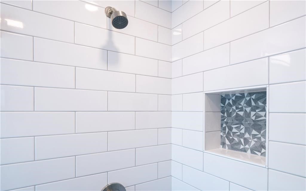 118 Ruggles Avenue 101