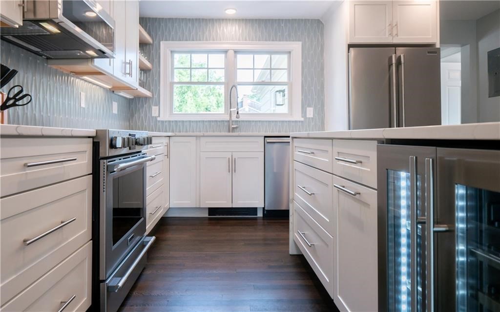 118 Ruggles Avenue 101