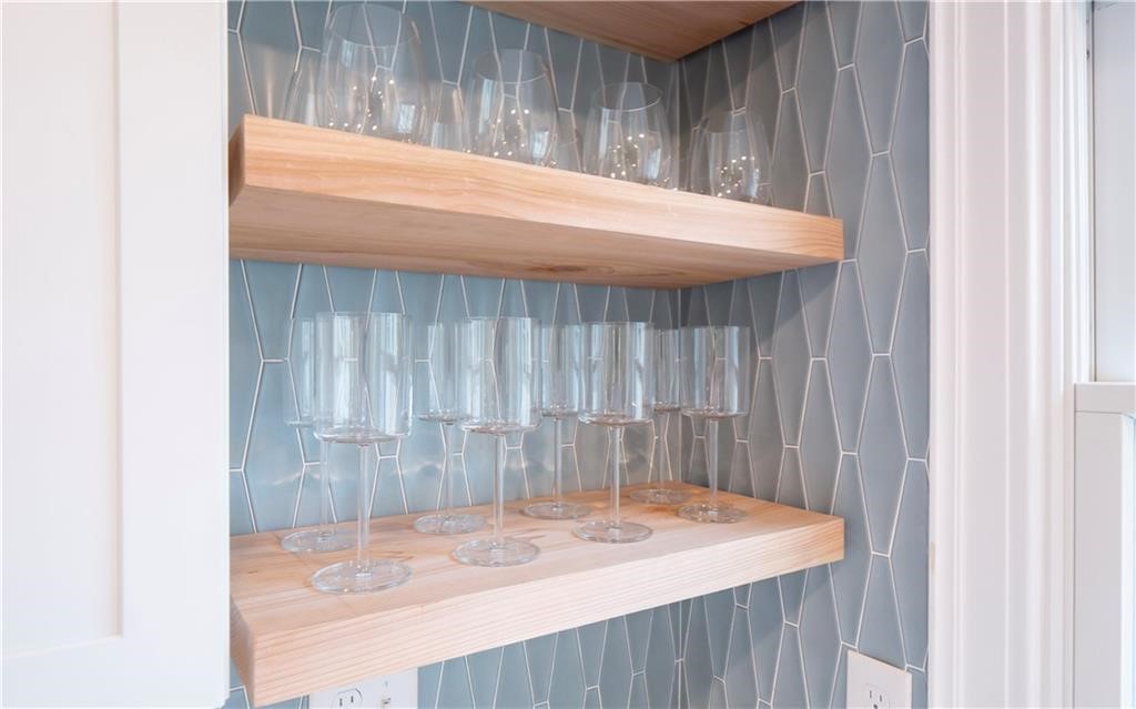 118 Ruggles Avenue 101