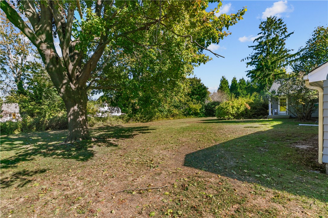 40 Aaron Avenue