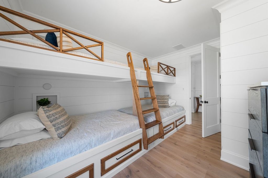 815 Ocean Road