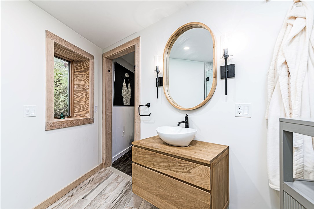 124 Biscuit City Road