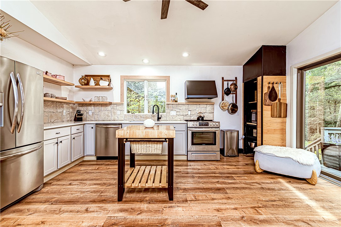 124 Biscuit City Road