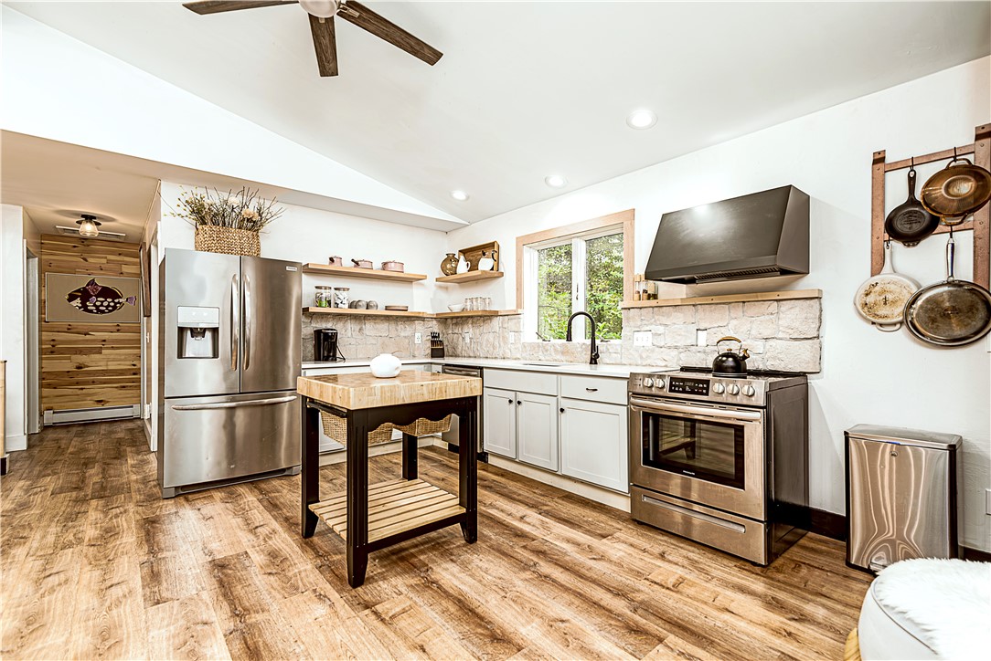 124 Biscuit City Road