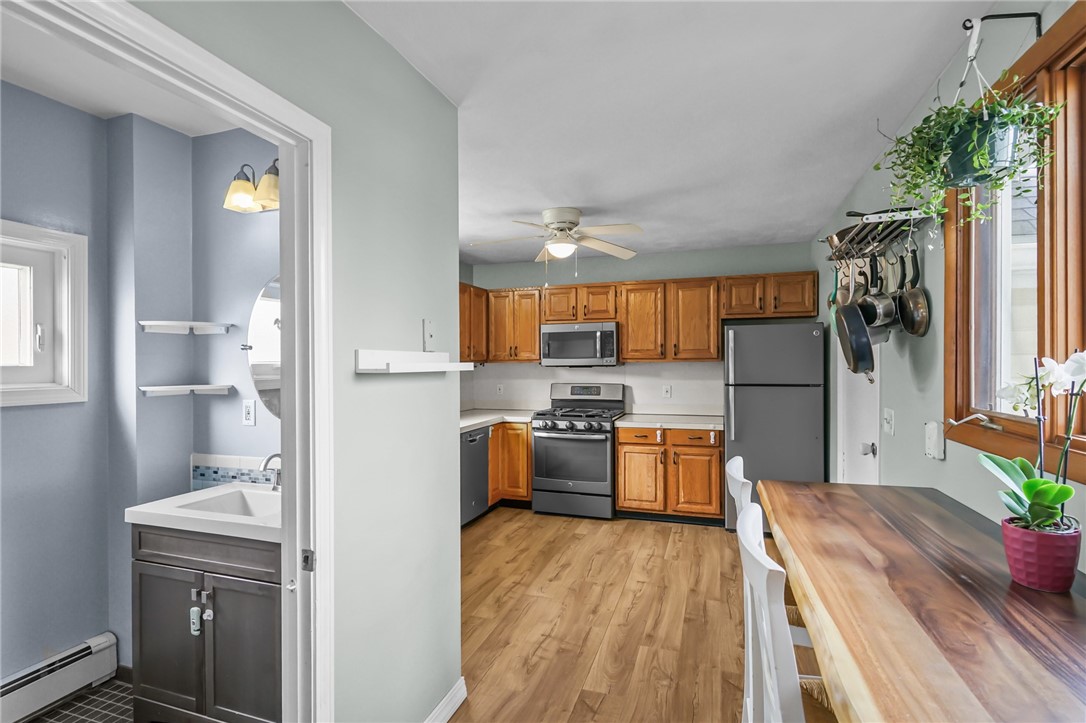 12 Vintner Avenue