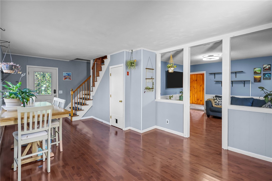 12 Vintner Avenue