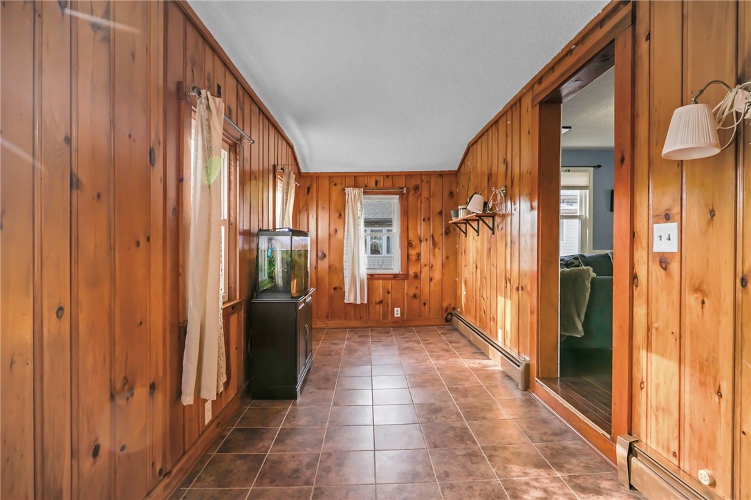 12 Vintner Avenue