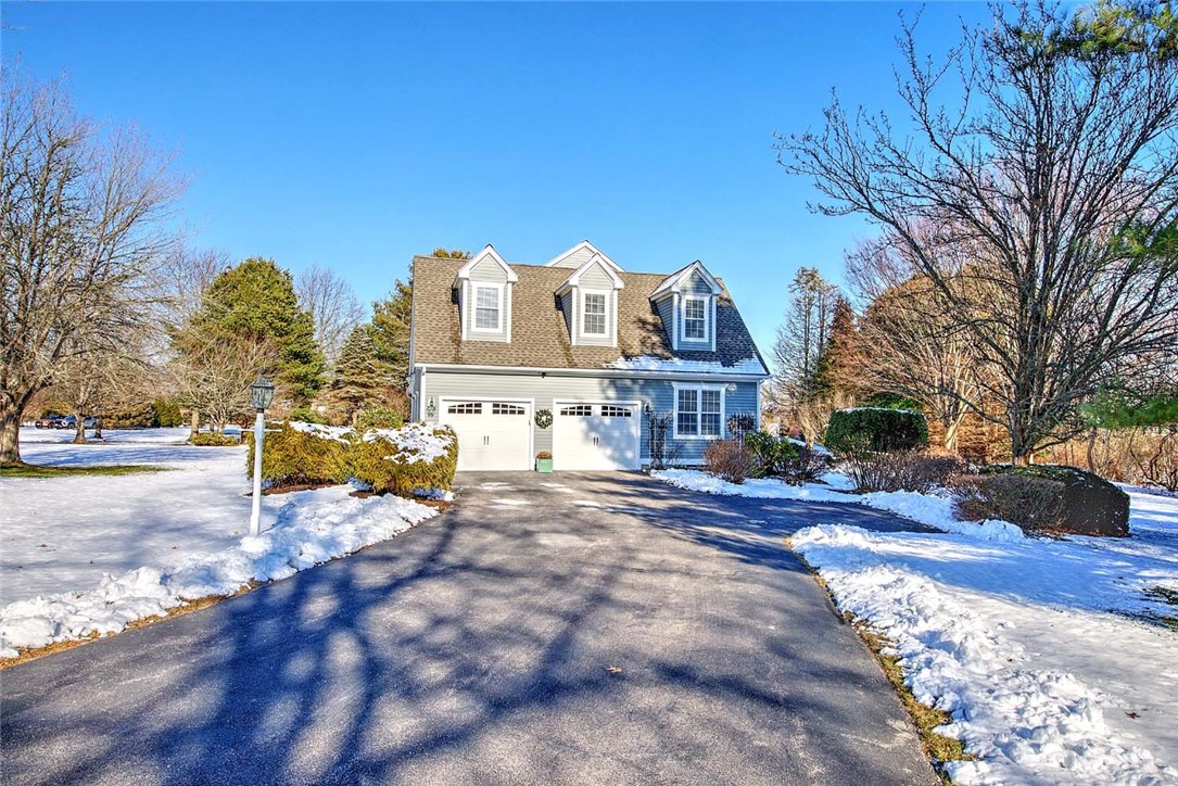 350 KETTLE POND Drive