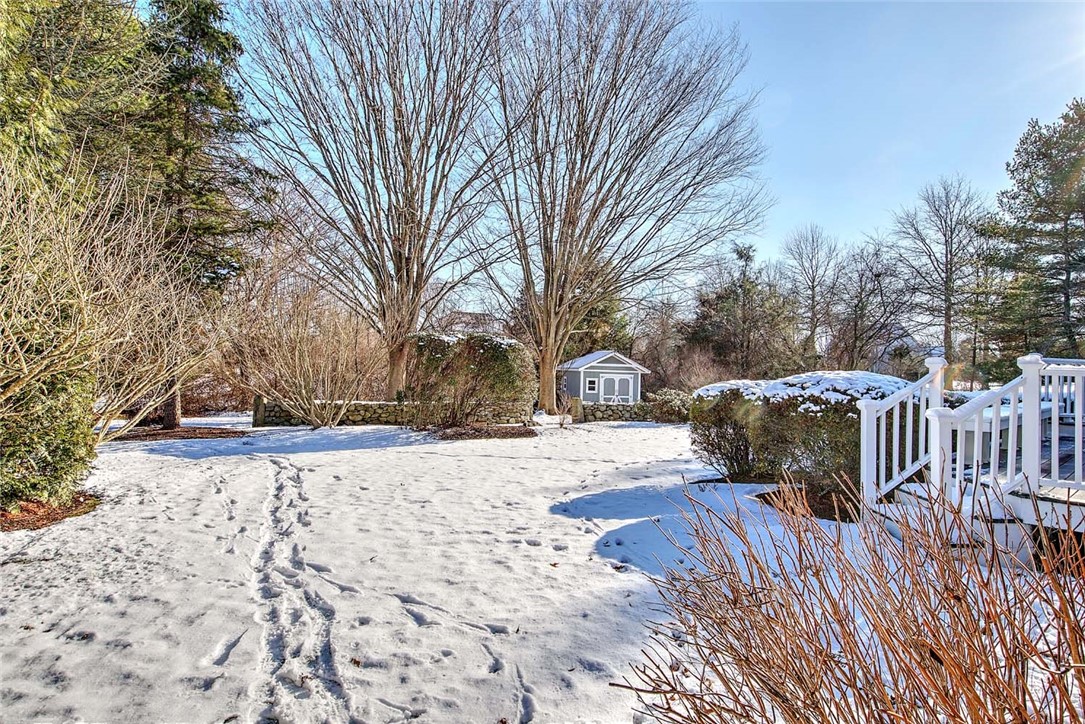 350 KETTLE POND Drive