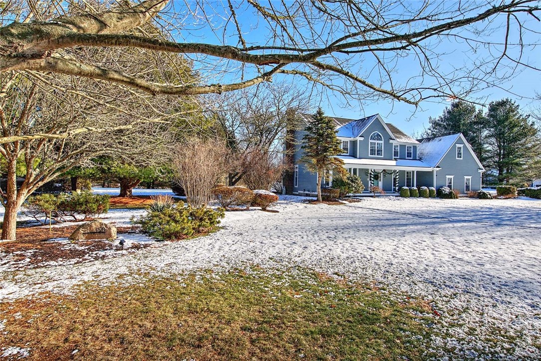 350 KETTLE POND Drive