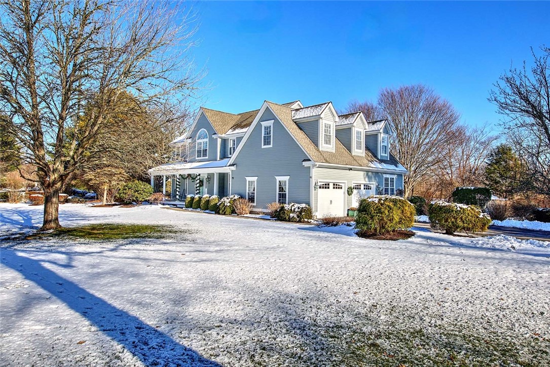 350 KETTLE POND Drive